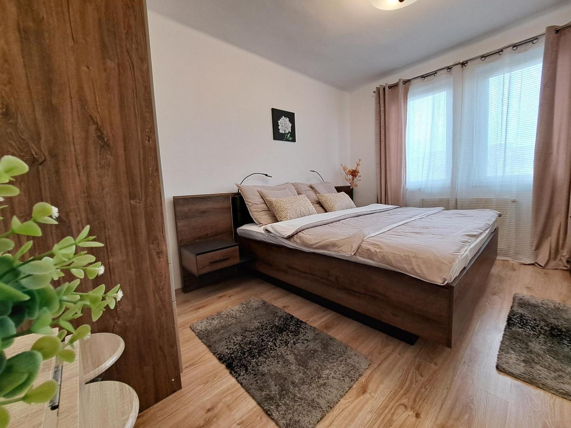 Orient Apartmanhaz Eger Eksteriør bilde
